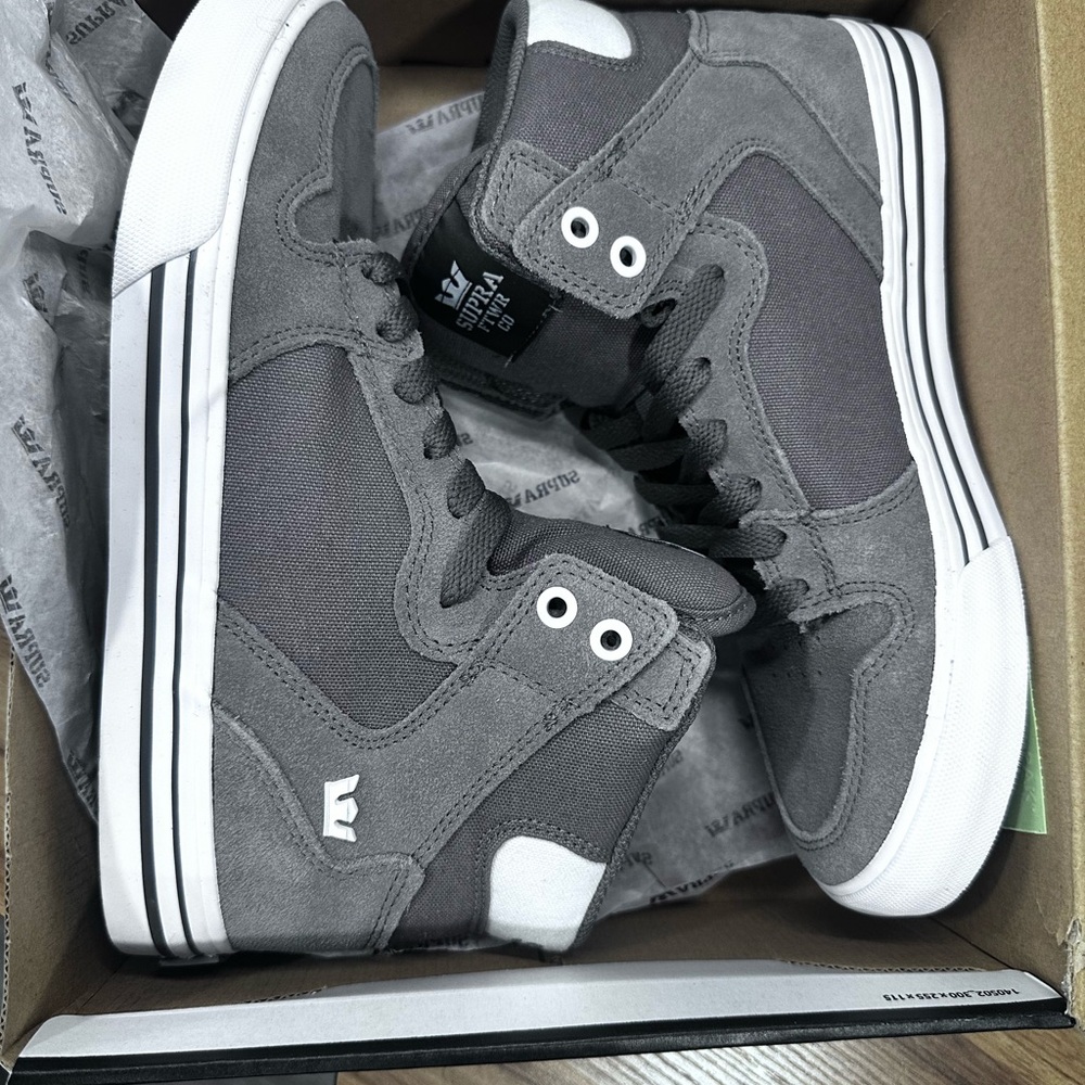Supra Vaider shoes charcoal white suede size 8